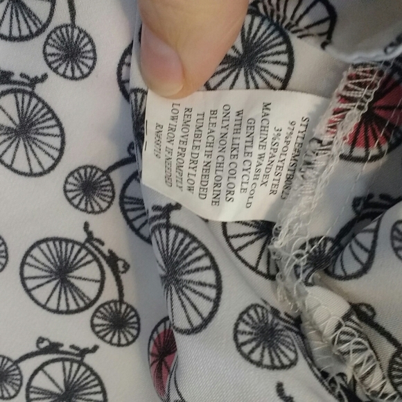 Button up top bicycle pattern - Picture 5 of 5